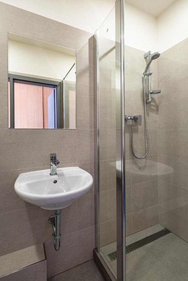 Hotel Zimni Stadion Slaný エクステリア 写真