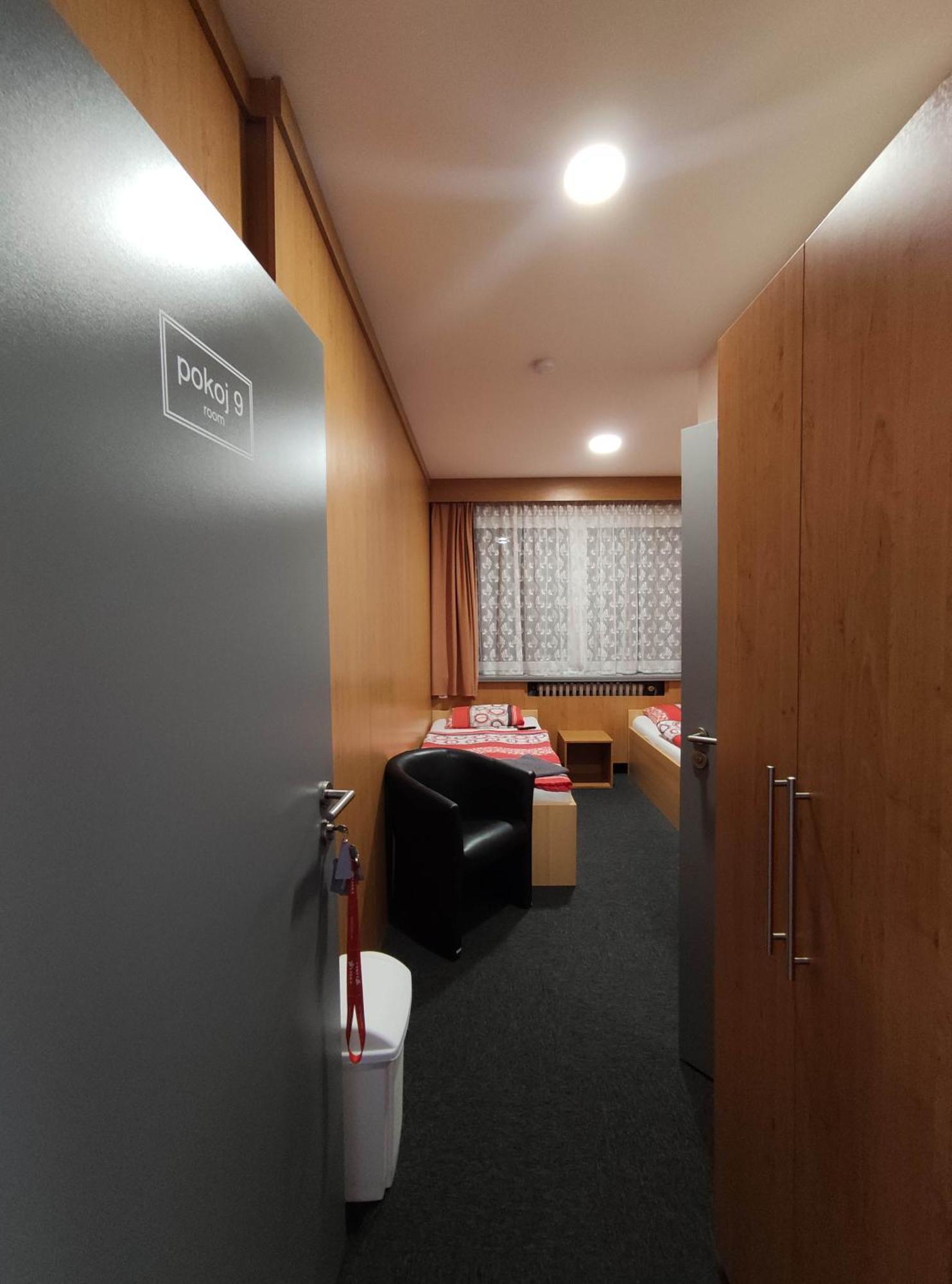Hotel Zimni Stadion Slaný エクステリア 写真